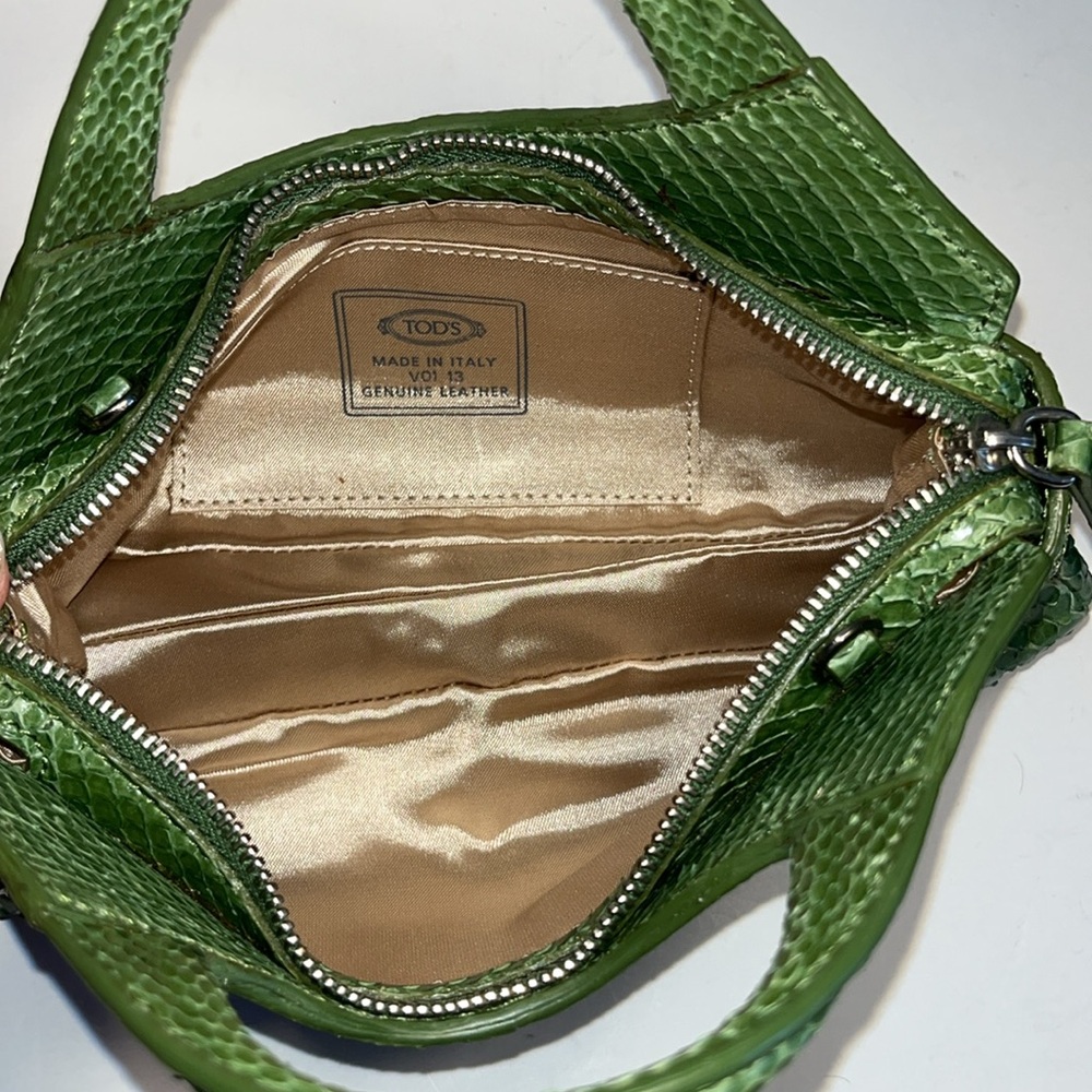 NWOT Vintage Tod’s Green Snakeskin Leather With Crystal Clutch Shoulder Bag - Picture 7 of 16